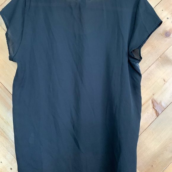 Sheer back tshirt - Picture 2 of 3